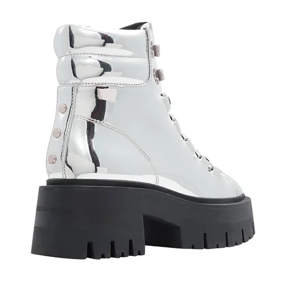 Metallic boots - Picture 3 of 11